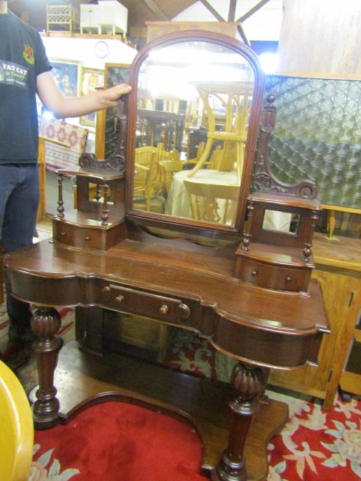 Mahogany dressing table with mirror- fixing on mirror needs attention