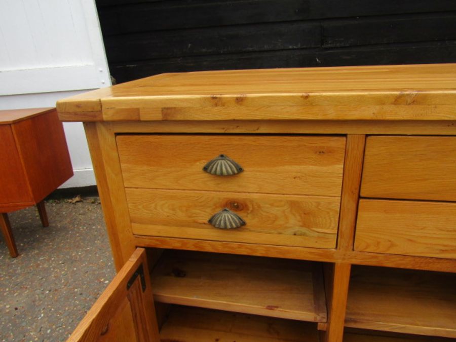 Oak sideboard - Image 8 of 8