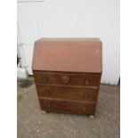 Oak 3 drawer bureau in need of repair