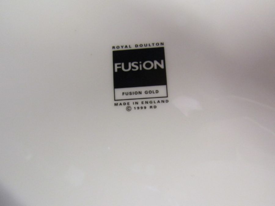 Royal Doulton 'Fusion' full 12 person 8 piece dinn - Bild 5 aus 13