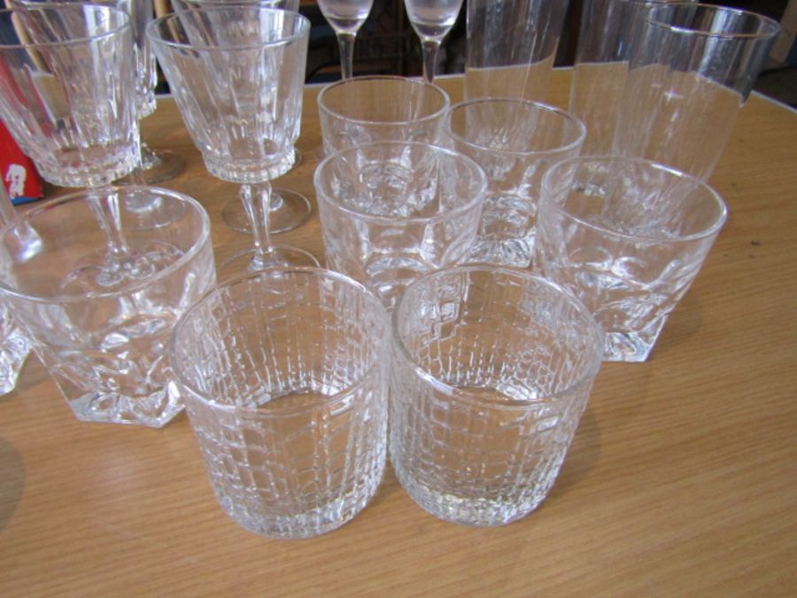 Mixed glasses including Coca Cola - Image 2 of 5