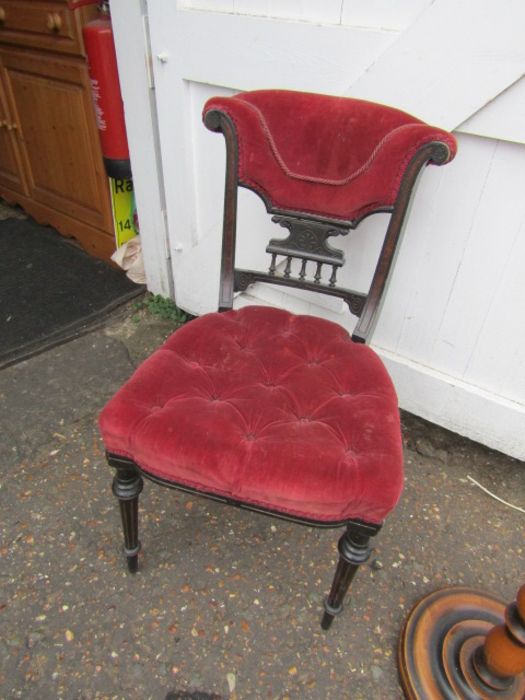 Upholstered mahogany chair and turned wooden floor lamp - Bild 2 aus 4