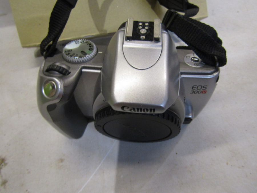 Canon camera with accessories - Bild 3 aus 4