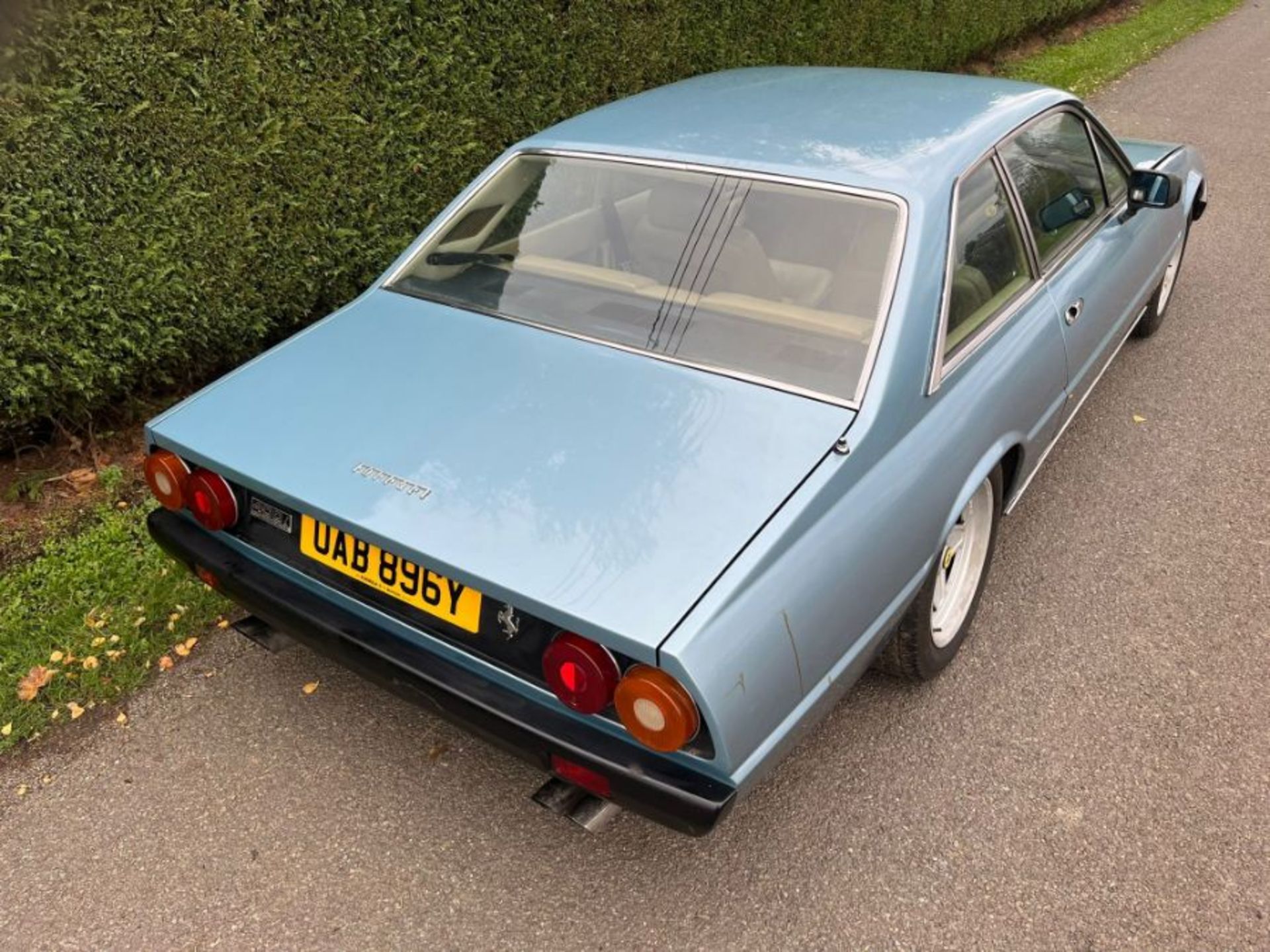 1982 Ferrari 400i Auto. First registered in 1983, this Azurro  Blue 400i automatic is offered in - Image 25 of 53