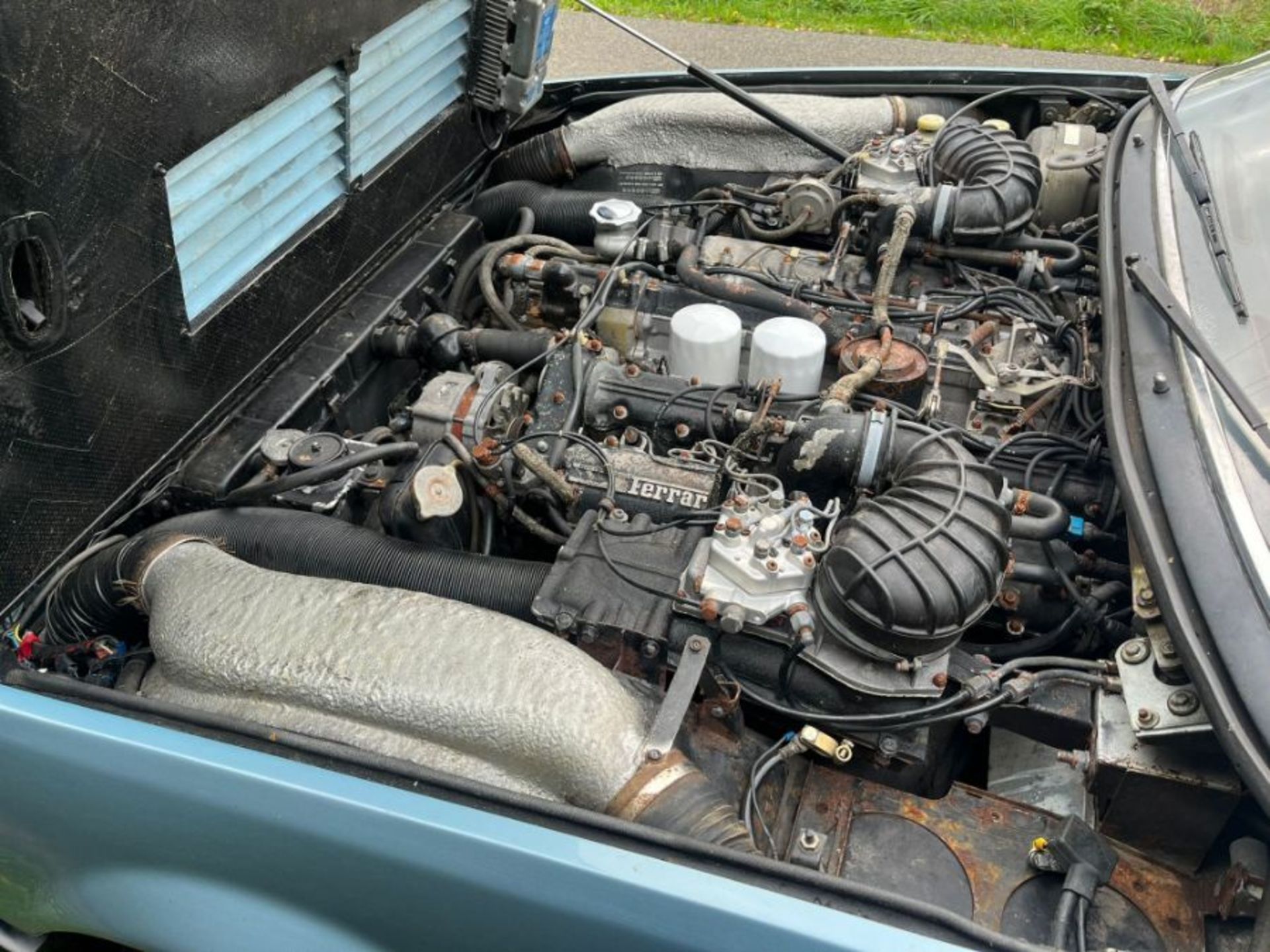 1982 Ferrari 400i Auto. First registered in 1983, this Azurro  Blue 400i automatic is offered in - Image 15 of 53