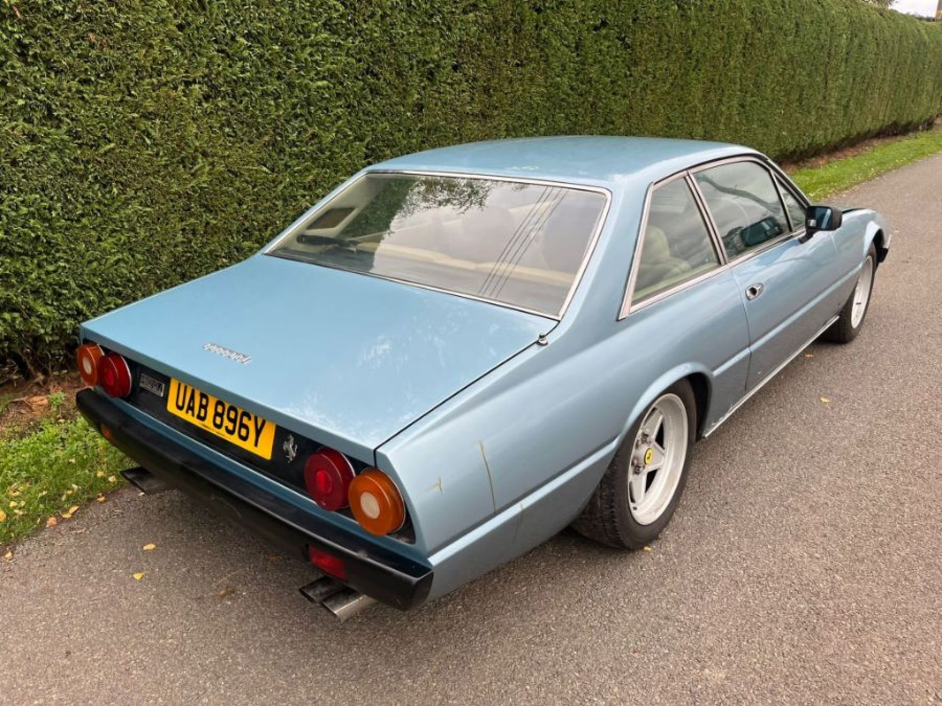 1982 Ferrari 400i Auto. First registered in 1983, this Azurro  Blue 400i automatic is offered in - Image 20 of 53