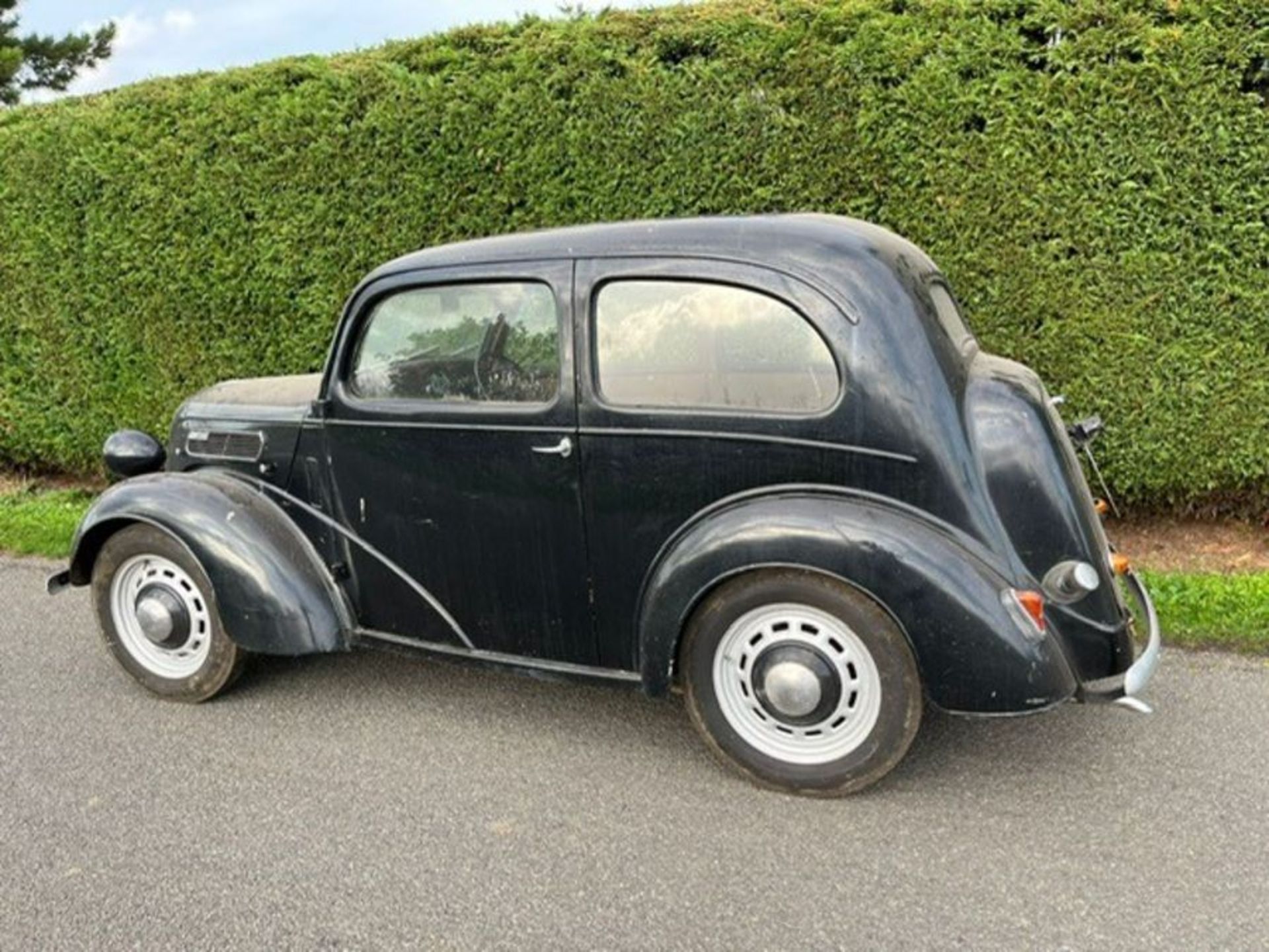 1953 Ford Anglia. A very late registered example, this charming little Anglia appears largely - Image 24 of 31