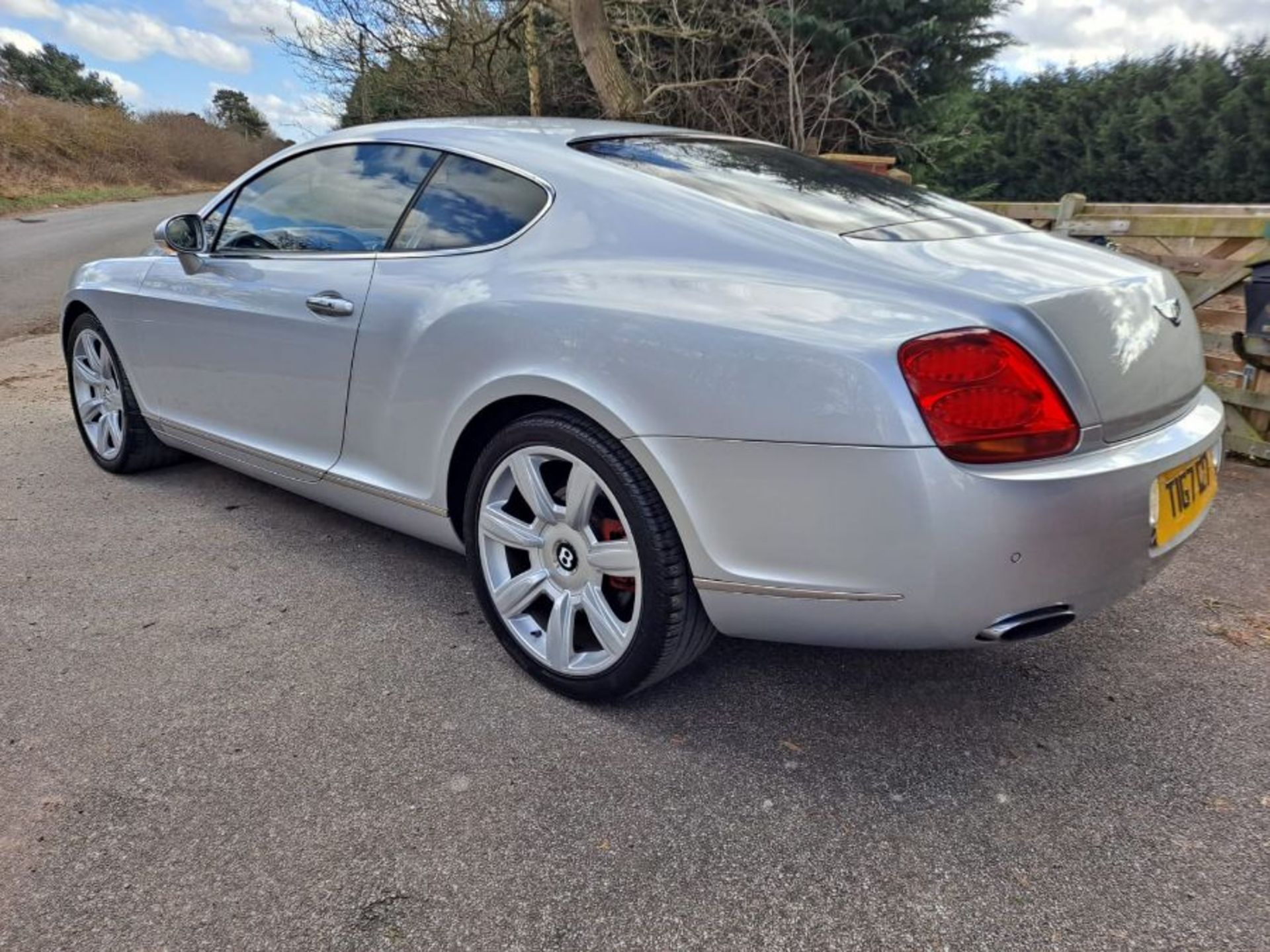 2005 Bentley Continental GT. Originally registered in Edinburgh in January 2005, this Continental - Image 6 of 6