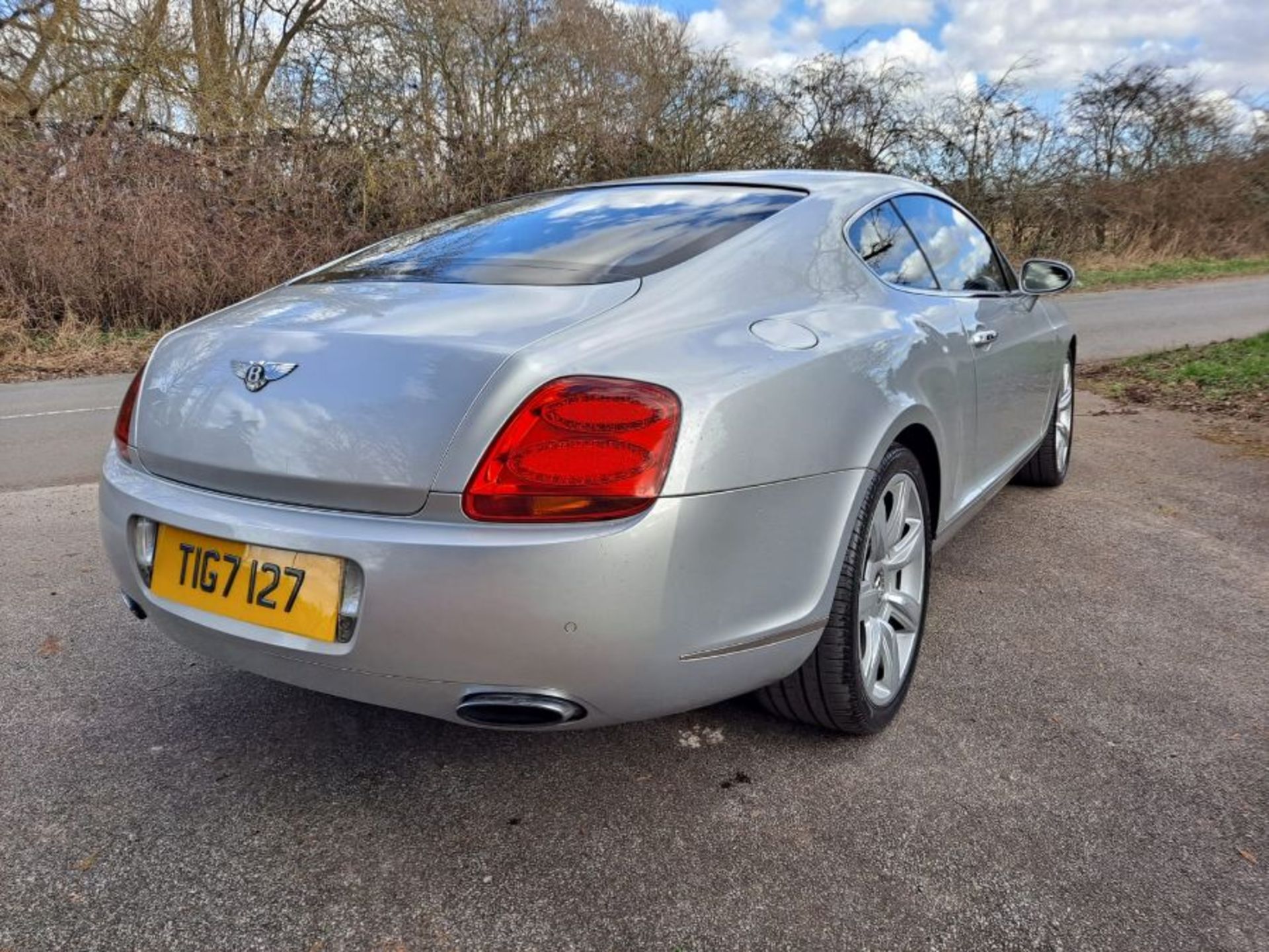 2005 Bentley Continental GT. Originally registered in Edinburgh in January 2005, this Continental - Image 5 of 6