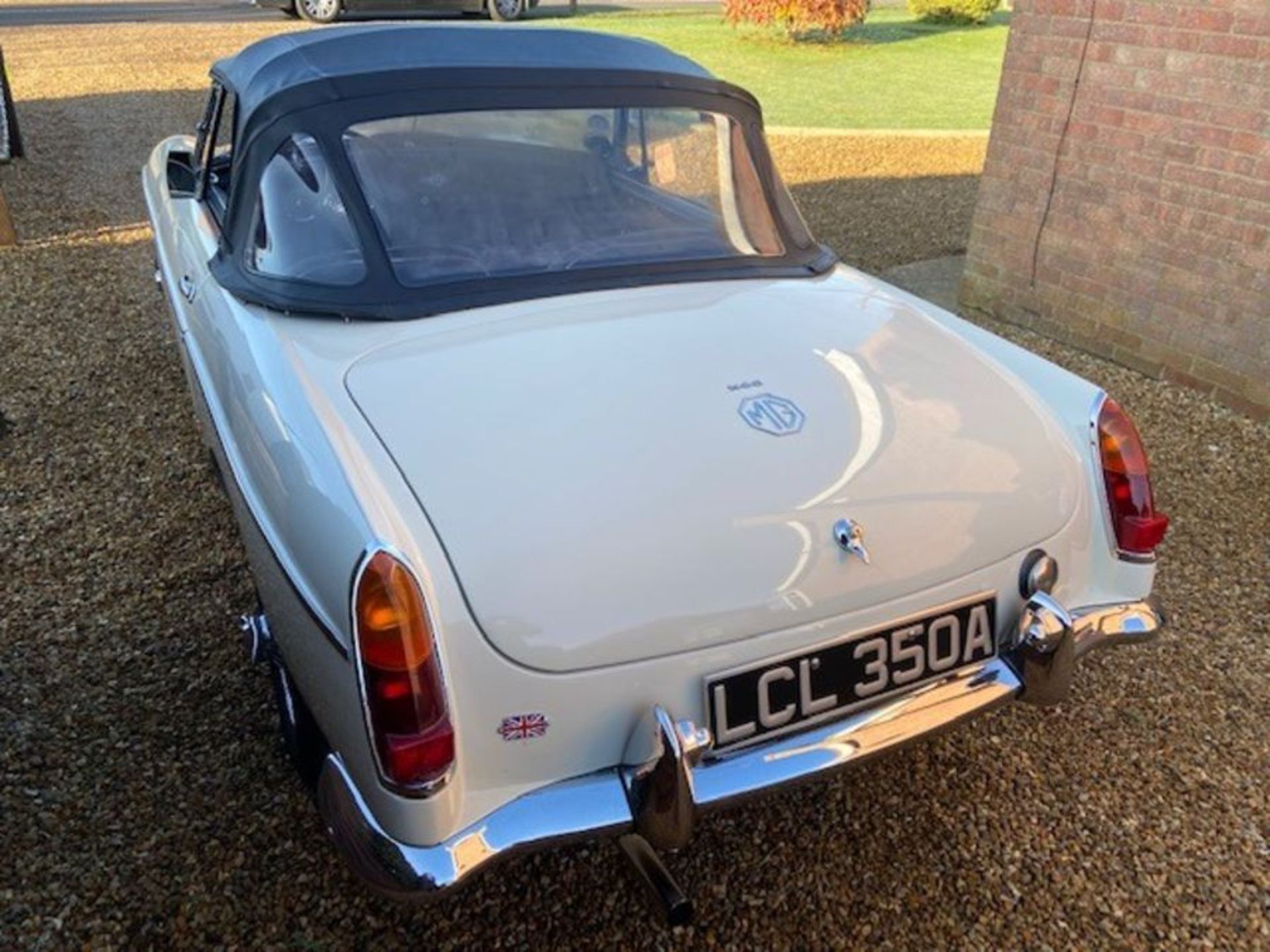 1963 MGB Roadster. LHD Husband & wife owned since importation in 2000, this originally Italian - Image 10 of 12