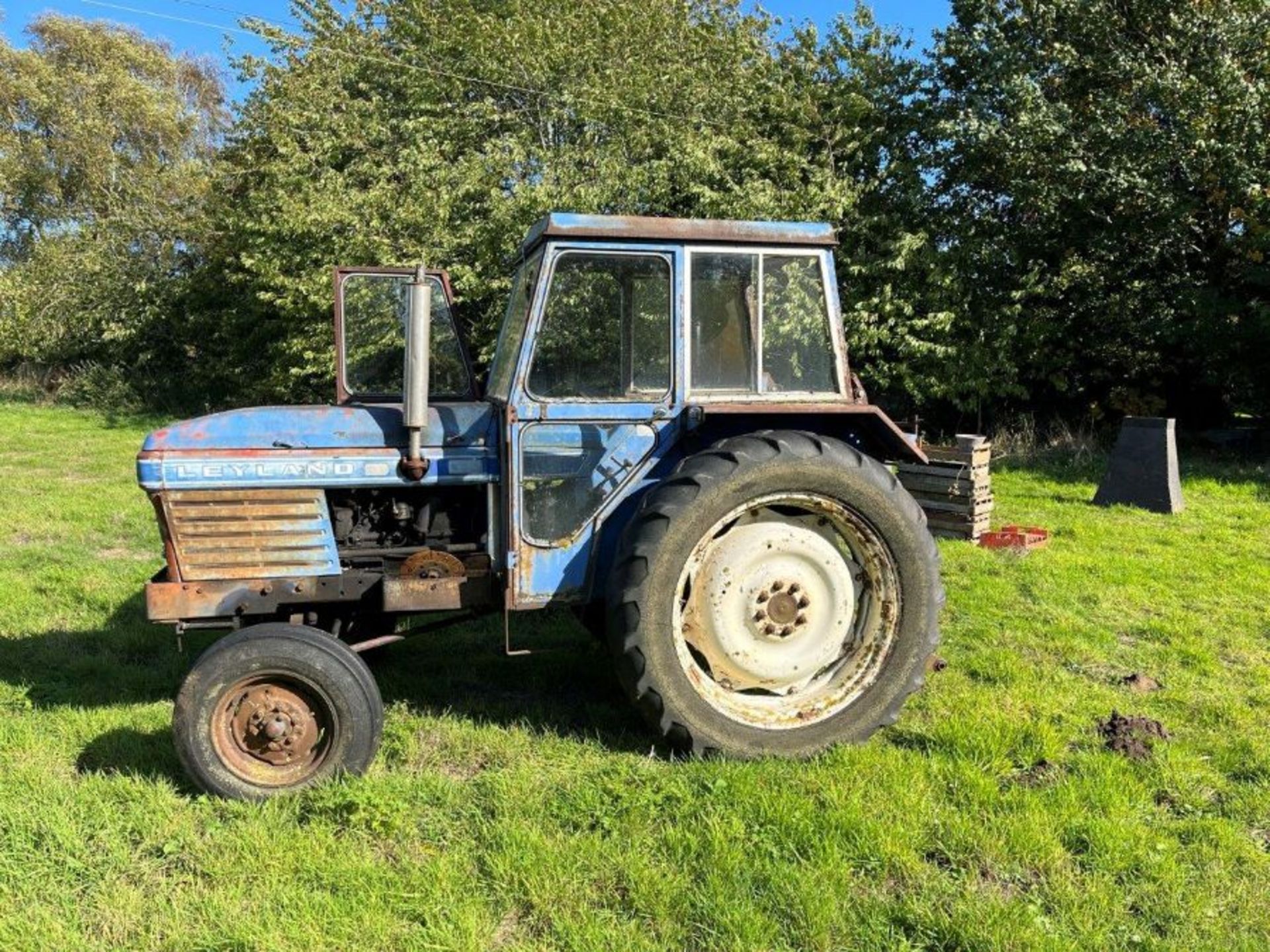 Leyland 270 2WD tractor, a good runner