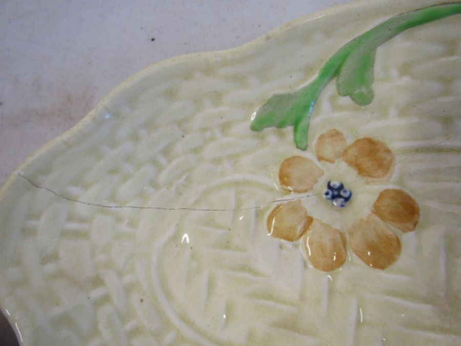 A Beswick dish, elephant spill vase, mini toby jugs and a cucumber plate (cracked) and a cream and - Image 8 of 9