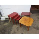 Nest of tables and 2 occasional tables