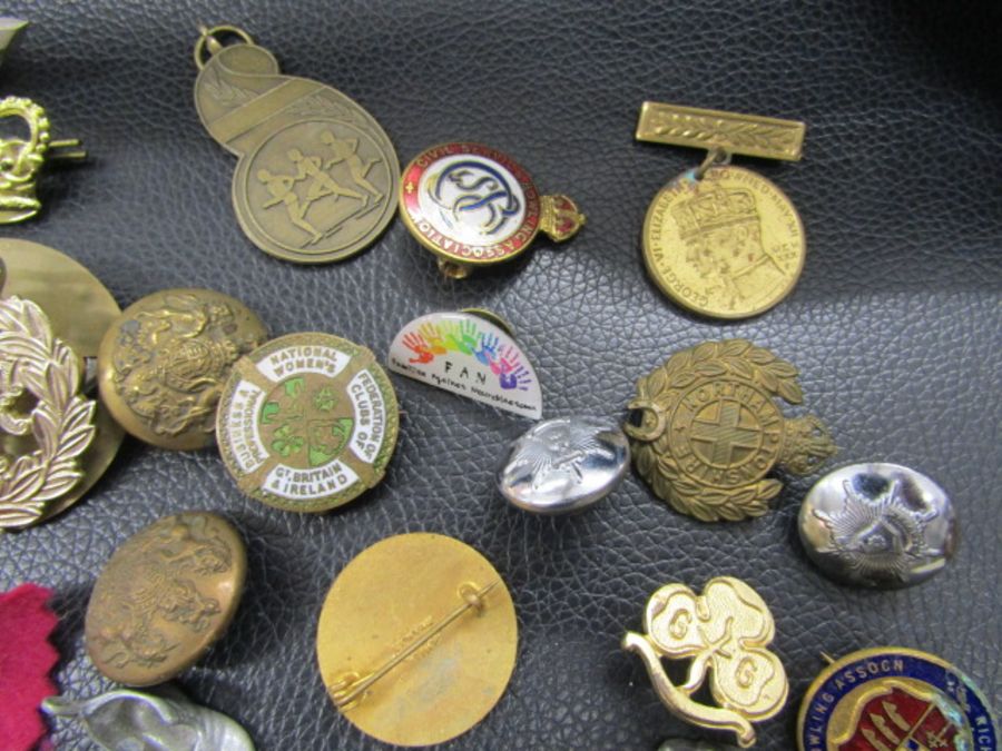 cap badges, RAC badges etc etc - Image 3 of 8