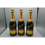 3 bottles of Champagne Chanoine 'Chanoine grand reserve'