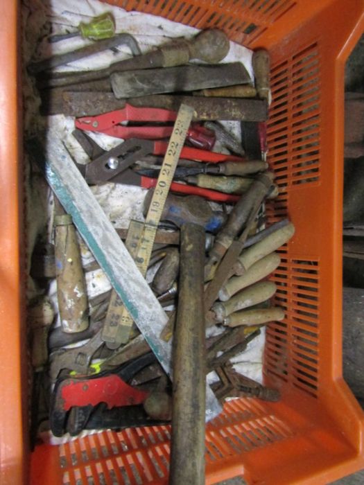 Hand tools, long handle tools and a mitre saw - Image 3 of 4