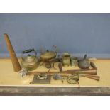 Mixed metalware including brass kettles and copper horns etc