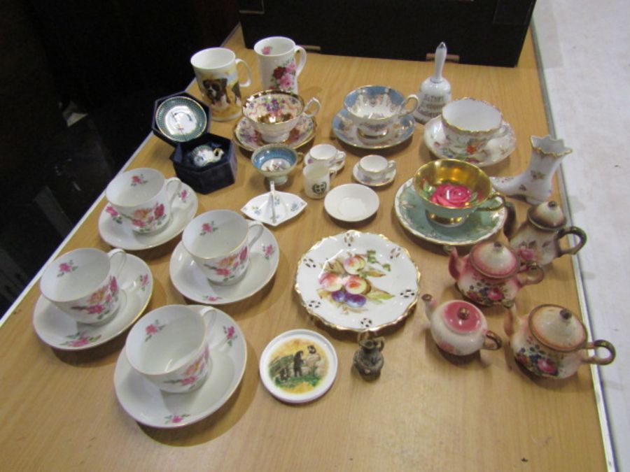 Mixed china including cups and saucers