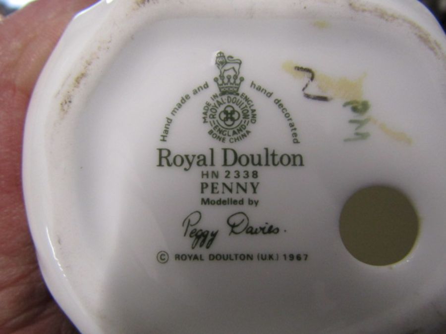 4 Royal Doulton figurines (one has detached hand, but is present as seen in photos) - Image 6 of 6