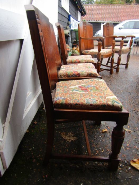 An Oak art deco style extending table and 5 chairs - 3 plus 2 carvers - Image 6 of 13