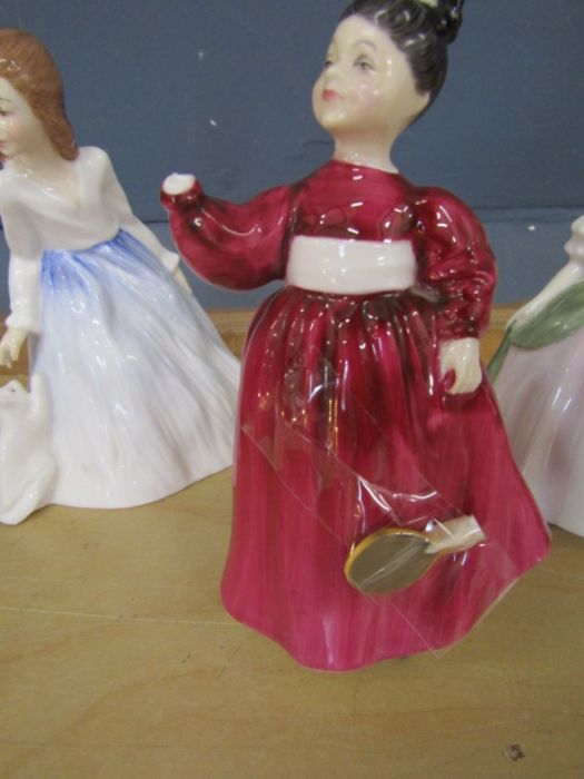 4 Royal Doulton figurines (one has detached hand, but is present as seen in photos) - Image 2 of 6