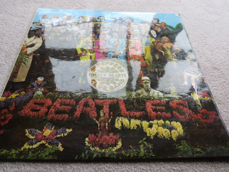 The Beatles – Sgt. Pepper's 1 Box EMI + Rare Promo Apple Insert - Image 6 of 12