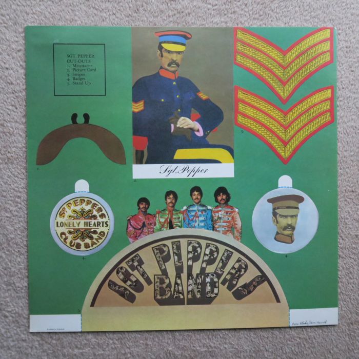 The Beatles – Sgt. Pepper's 1 Box EMI + Rare Promo Apple Insert - Image 10 of 12