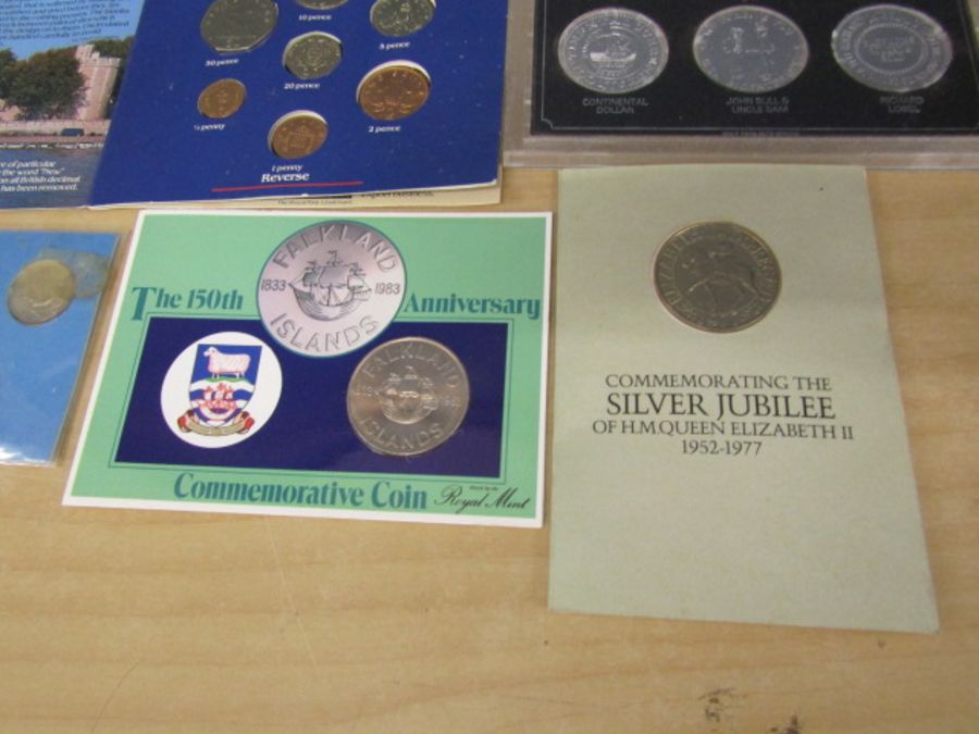 Collection of commemorative coins - Image 4 of 5