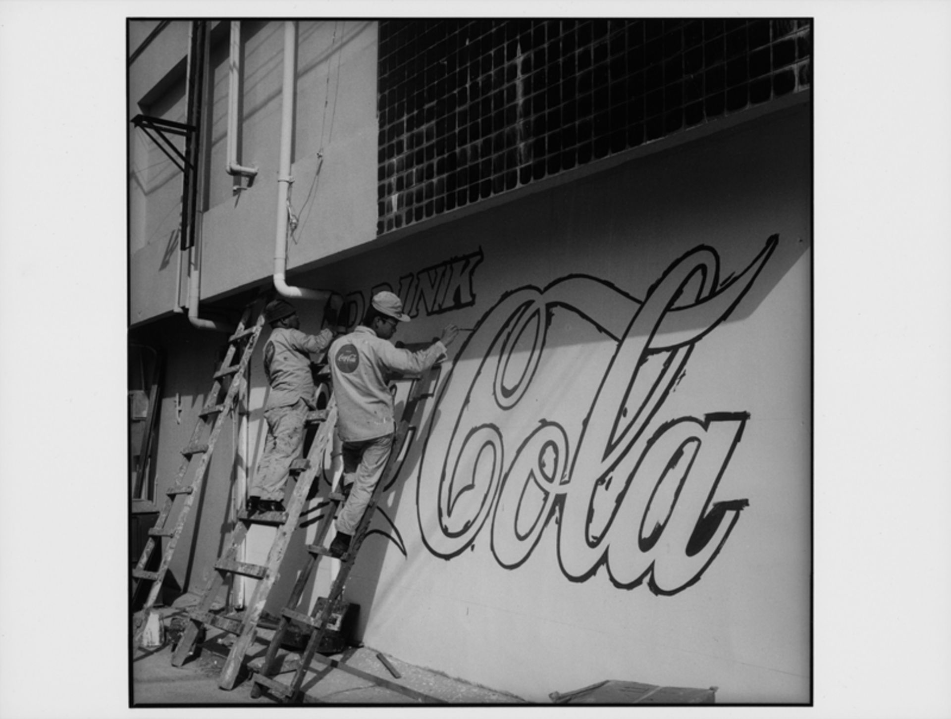 Almasy, Paul: 'Drink Coca Cola', Okinawa