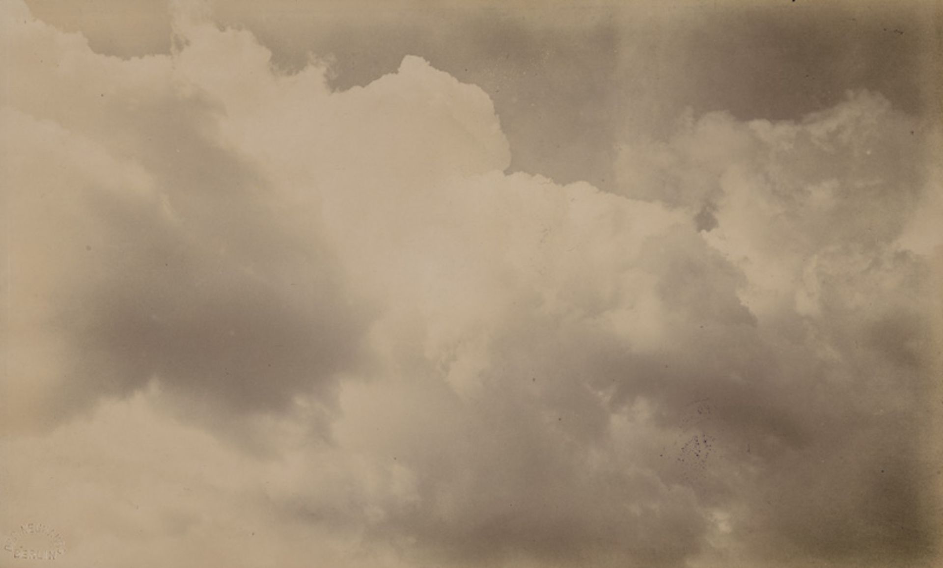 Neuhauss, Dr. Richard Gustav: Selected images from the "Wolken-Atlas" (Cloud Atlas) - Image 2 of 5
