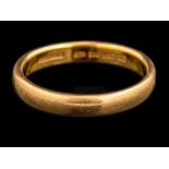 A 22 carat gold ring,: of plain polished design, stamped 22, ring size Q, 6.3g.