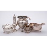 An Edward VII silver vase, maker Goldsmiths & Silversmiths Co Ltd, London,