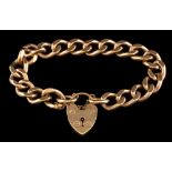 A 9 carat gold curb link bracelet,: composed of curb links with a 9 carat gold padlock clasp,