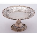 An Edward VII small silver comport, maker Sibray, Hall & Co Ltd, London, 1903: of circular outline,