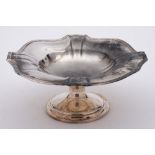 An Edward VII Continental silver pedestal dish, bears import marks for Birmingham,