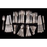 A matched silver King's pattern part flat wear service,