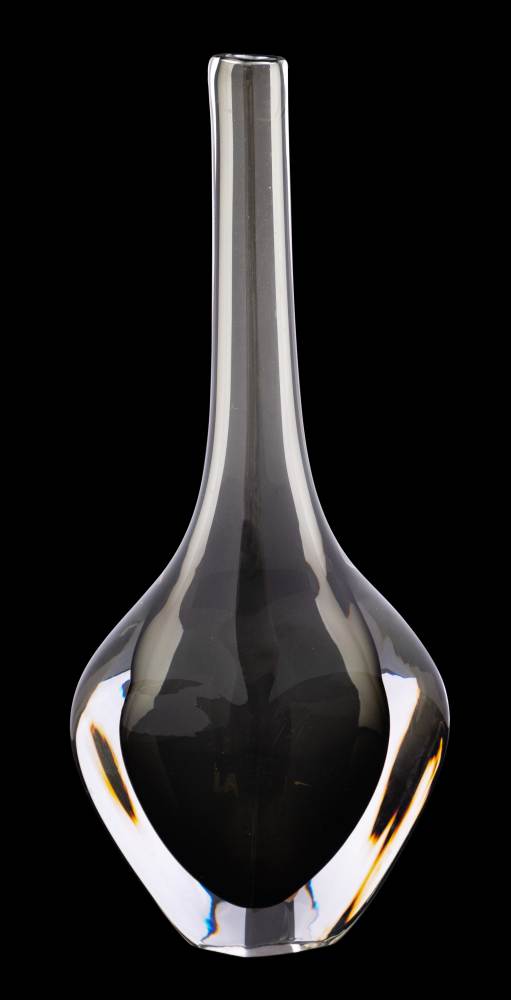 Nils Landberg for Orrefors a 'sommerso' vase: of paddle-shaped form,