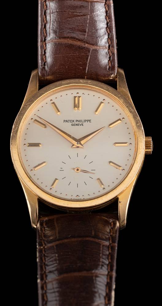 Patek Philippe, Calatrava, an 18 carat gold manual winding wristwatch,: the dial with baton markers, - Image 2 of 2