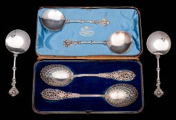 A pair of Victorian silver serving spoons, maker Goldsmiths & Silversmiths Co, London,