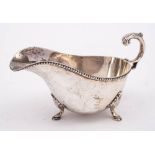 A George V silver sauce boat, maker Mappin & Webb, Sheffield, 1915: of traditional design,