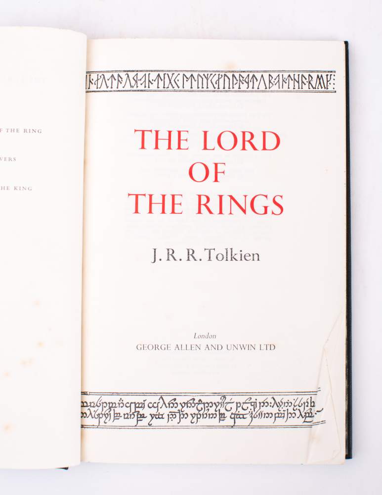 TOLKIEN, J.R.R - The Lord of the Rings : 2 large folding maps, org. - Image 3 of 3