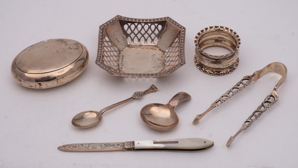A mixed lot of silverwares, various makers and dates: includes sugar nips, pen knife, two spoons,