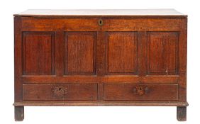 An oak mule chest, late 17th / early 18th century,: with hinged cover,