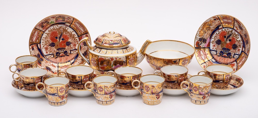 A Chamberlains Worcester porcelain part tea service: comprising a teapot and cover, five cups,