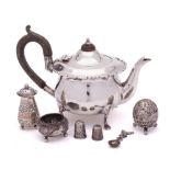 A George V silver bachelor's teapot, maker Charles Boyton & Son Ltd, London,