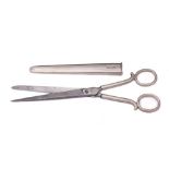 A George V silver scissors sheath, maker Goldsmiths & Silversmiths Co Ltd, London,