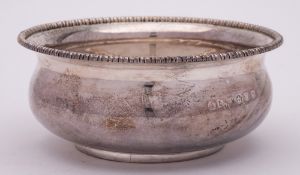 An Edward VII Scottish silver bowl, maker Fenton, Russell & Co Ltd, Edinburgh,