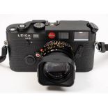 A Leica M6 Rangefinder Camera: serial number 1905058, black finish,
