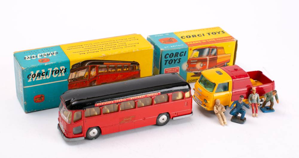 Corgi 1120 Midland Red Express Coach: red with black roof, yellow interior,
