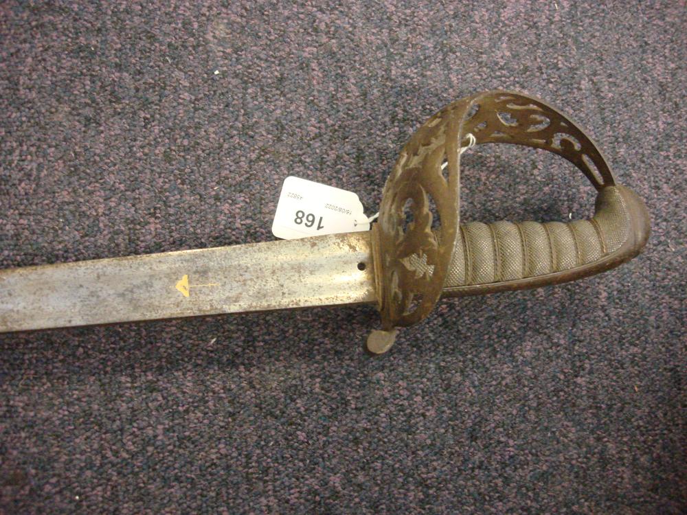A late 18th/early 19th century Persian made? European pattern Light Cavalry sword: the slightly - Image 5 of 5